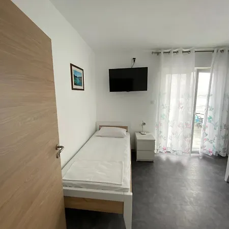 Apartment Pozega Pag Town